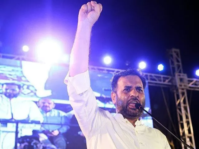 imran only has himself to blame for ouster from power kamal