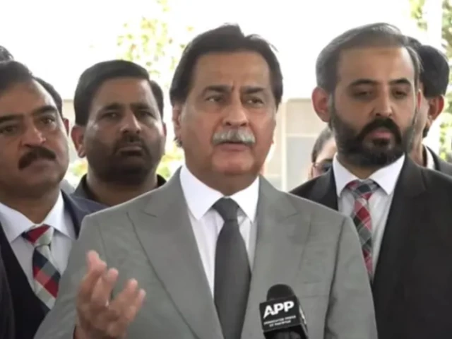 national assembly na speaker sardar ayaz sadiq speaking to media on august 25 2026 photo screen grab national assembly na speaker sardar ayaz sadiq speaking to media on august 25 2026 photo screen grab
