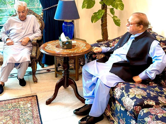 defence minister khawaja asif meets with pml n president nawaz sharif at his residence on august 9 photo nni
