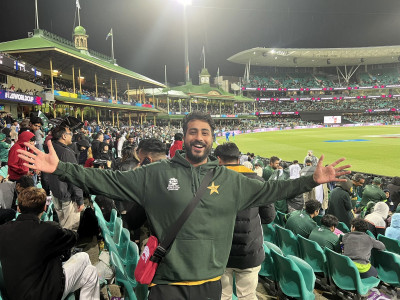 nabeel qureshi asim azhar among others cheer for green shirts ahead of world cup final