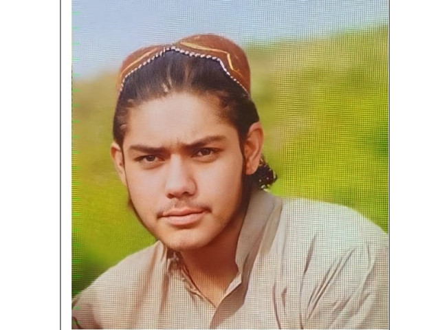 najeeb bangash alias toofan 14 to 15 years old teenager is a son of latif khan a resident of chapari village in lower kurram photo express