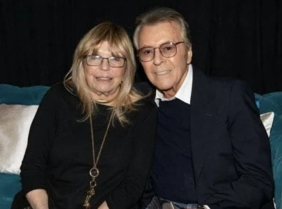 nancy sinatra pays tribute to late actor james darren reflects on their lifelong friendship