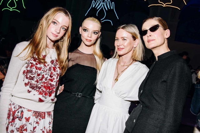 naomi watts and charlize theron bring daughters to dior s brooklyn fashion showcase naomi watts and charlize theron bring daughters to dior s brooklyn fashion showcase