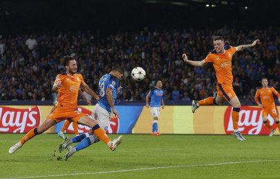 napoli ease to victory over rangers napoli ease to victory over rangers