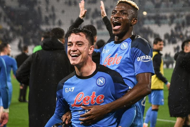 Napoli on brink of Serie A title