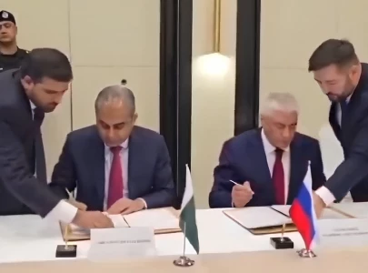 pakistan russia sign agreements on illegal immigration drug control