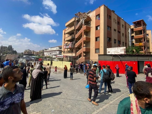 palestinians gather outside nasser hospital in khan yunis in the southern gaza strip on august 25 2025 following israeli strikes photo afp