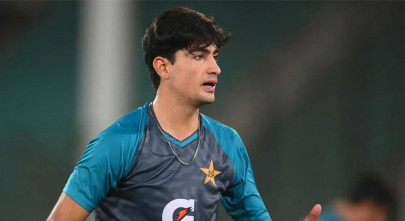 pneumonia affected naseem shah also contracts covid 19