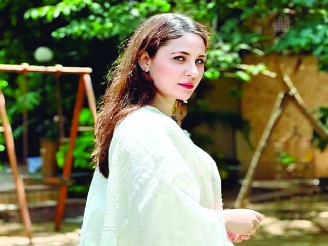 People don’t want women in showbiz: Nausheen Shah | The Express Tribune