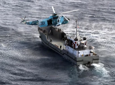 second iranian ship nears sri lanka after submarine attack