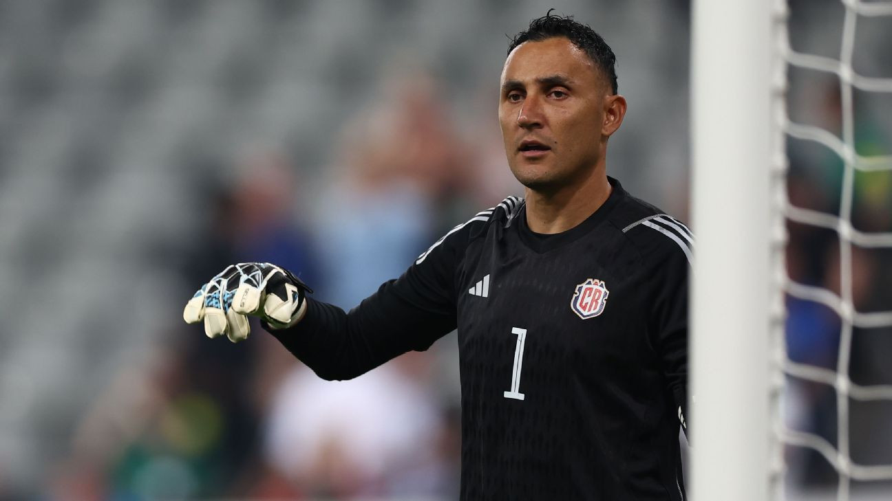 costa rica goalkeeper navas announces international retirement