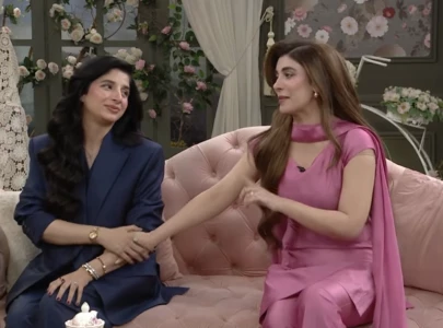 mawra urwa hocane talk crying on screen life behind the spotlight