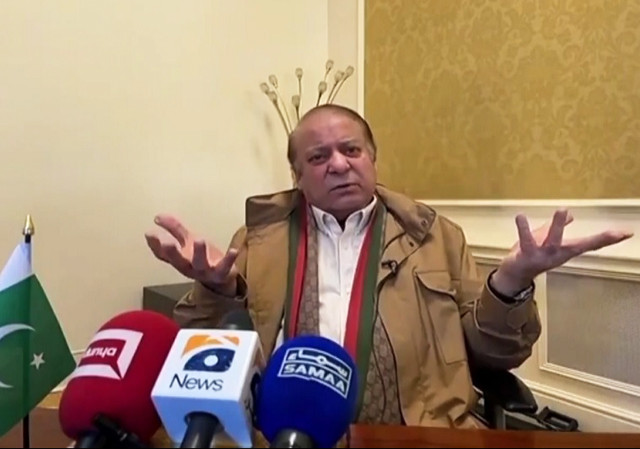 nawaz sharif is addressing a press conference in london on april 4 2023 screengrab