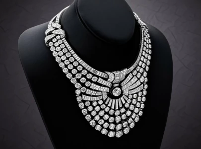 diamond necklace linked to egyptian royal family stolen from vienna museum diamond necklace linked to egyptian royal family stolen from vienna museum