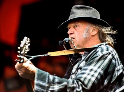neil young cancels his crazy horse tour due to illness neil young cancels his crazy horse tour due to illness
