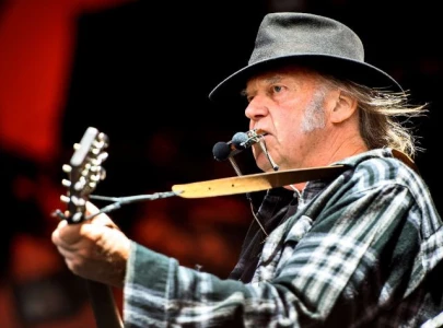 neil young slams trump over springsteen and swift attacks in fiery message neil young slams trump over springsteen and swift attacks in fiery message
