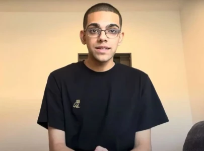 police raid neon s livestream with iggy azalea after swatting and illegal gambling allegations police raid neon s livestream with iggy azalea after swatting and illegal gambling allegations