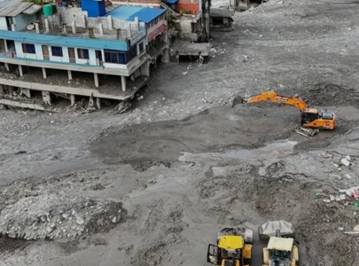 search for 1 400 missing after nepal tibet floods