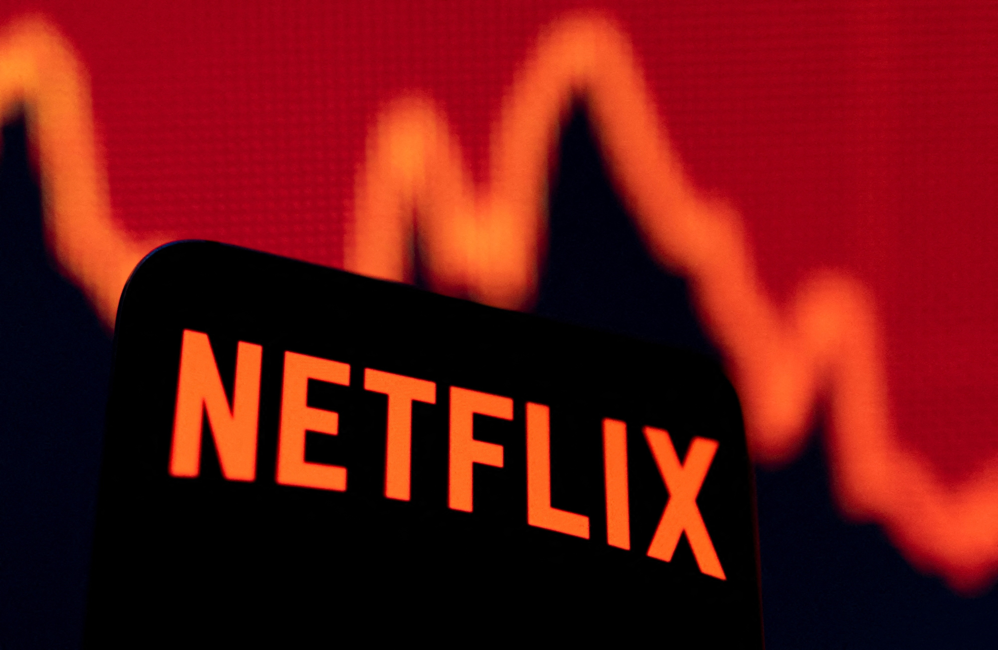 netflix raises prices and adds subscribers despite strikes