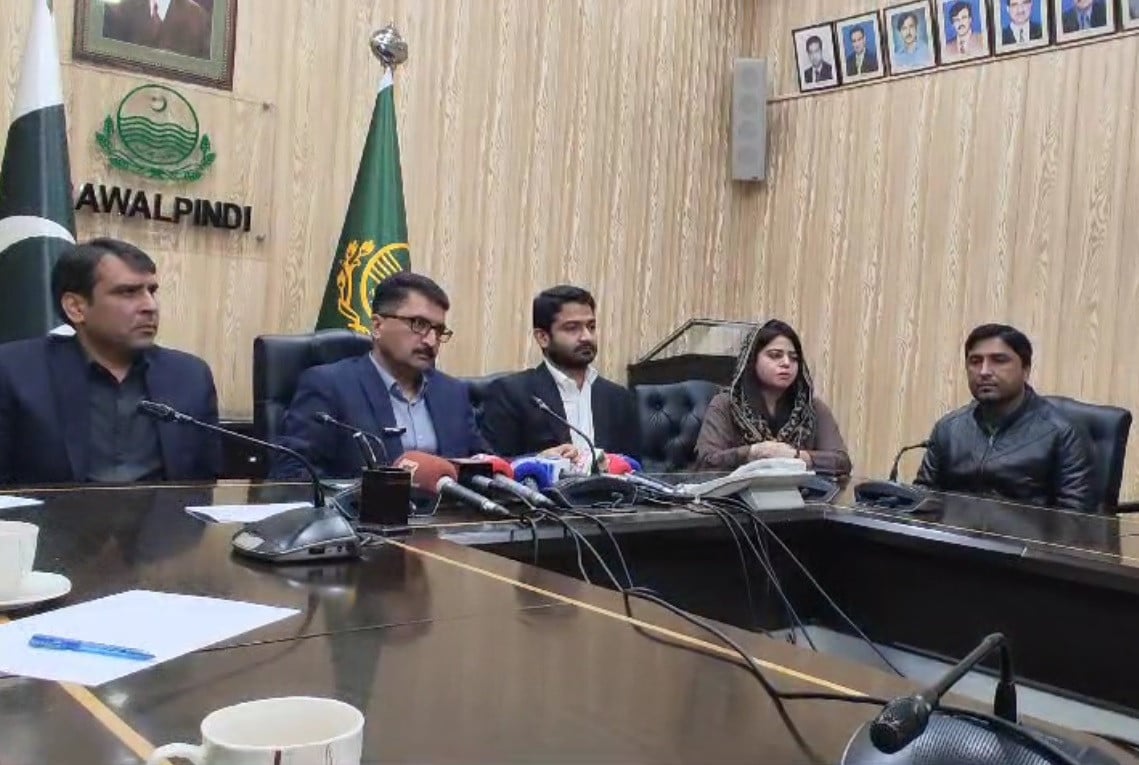 newly appointed commissioner rawalpindi saif anwar jhappa holding a press conference at the dc office on saturday february 17 2024 screengrab