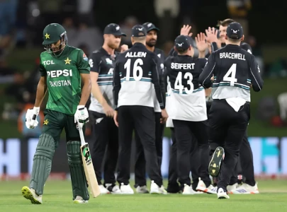 new zealand clinch series 3 1 as pakistan suffer worst ever defeat in t20i