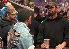 drake makes low key appearance at wwe elimination chamber 2025