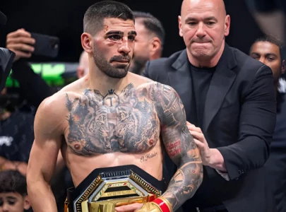 dana white explains ilia topuria s decision to vacate ufc featherweight title