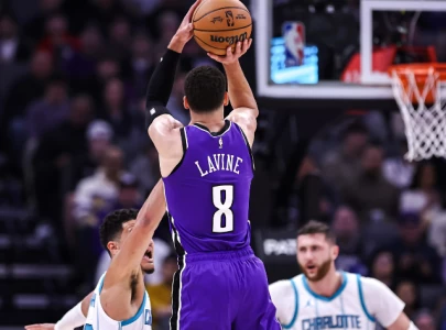 hornets vs kings 88 130 lavine scores season high 42 ellis exits with injury hornets vs kings 88 130 lavine scores season high 42 ellis exits with injury