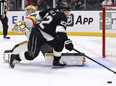 golden knights vs kings 2 5 trevor moore scores 2 as la kings win