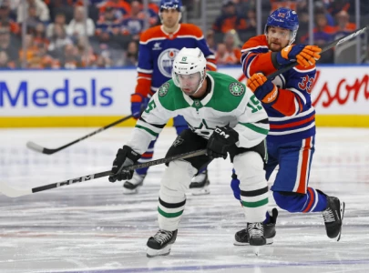 stars vs oilers 4 3 jason robertson hattrick propels dallas to win