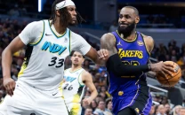 watch lebron james buzzer beater propels lakers 120 119 win over pacers watch lebron james buzzer beater propels lakers 120 119 win over pacers