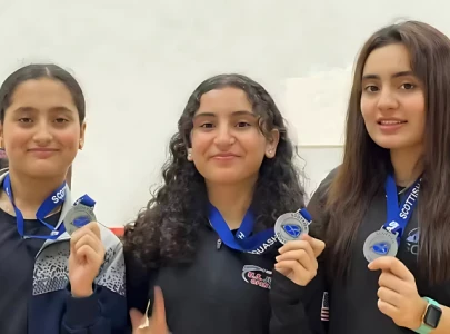 pakistani sisters among six stars to reach australian junior squash open semis