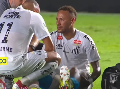 neymar leaves pitch in tears after latest injury setback neymar leaves pitch in tears after latest injury setback