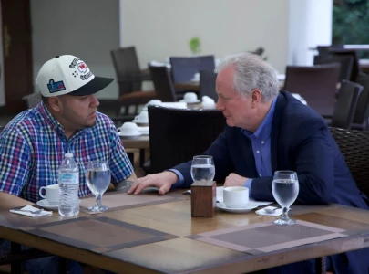 senator van hollen meets kilmar abrego garcia wrongly deported man to el salvador