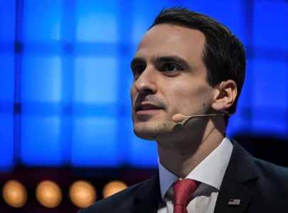 white house adviser claims us has tech to manipulate time and space white house adviser claims us has tech to manipulate time and space