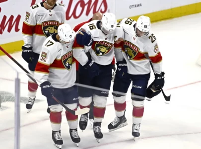 aleksander barkov injured in game 2 of nhl playoffs likely out of game 3
