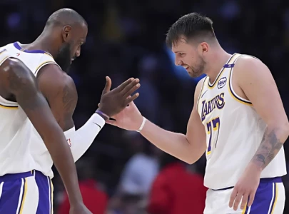 clippers vs lakers 102 108 lebron and luka extend la lakers win streak clippers vs lakers 102 108 lebron and luka extend la lakers win streak