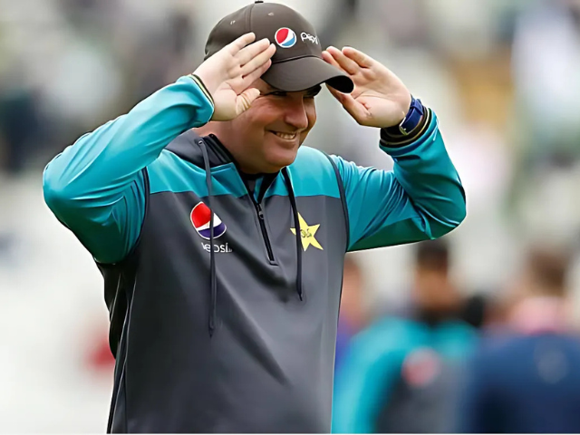 Mickey Arthur slams Pakistan cricket chaos after Javed-Gillespie coaching row | The Express Tribune