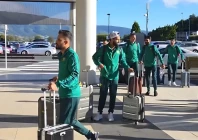 pakistan team reach auckland for must win third t20i on friday