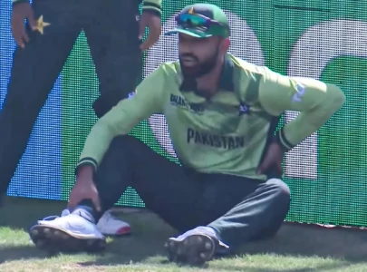 champions trophy 2025 why did fakhar zaman leave the field early during pak vs nz