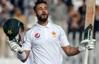 pakistan s test captain shan masood joins leicestershire club for 2025 season