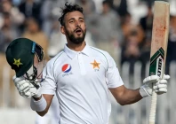 pakistan s test captain shan masood joins leicestershire club for 2025 season