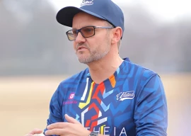 mike hesson confirmed as new head coach of pakistan by pcb
