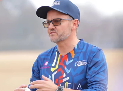 mike hesson confirmed as new head coach of pakistan by pcb