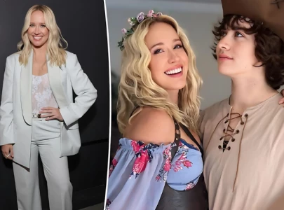 anna camp says she s dating a woman as romance rumours spark up