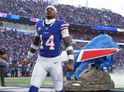 patriots coach mike vrabel addresses stefon diggs viral boat video