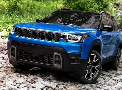jeep unveils new hybrid cherokee suv set to be released in 2025 jeep unveils new hybrid cherokee suv set to be released in 2025