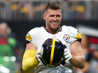 t j watt re signs with steelers on record 123 million extension