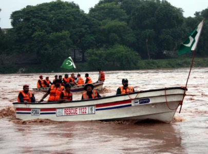 flood uproots families from zahir pir flood uproots families from zahir pir