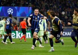 inter produce remarkable comeback to beat barca reach uefa champions league final